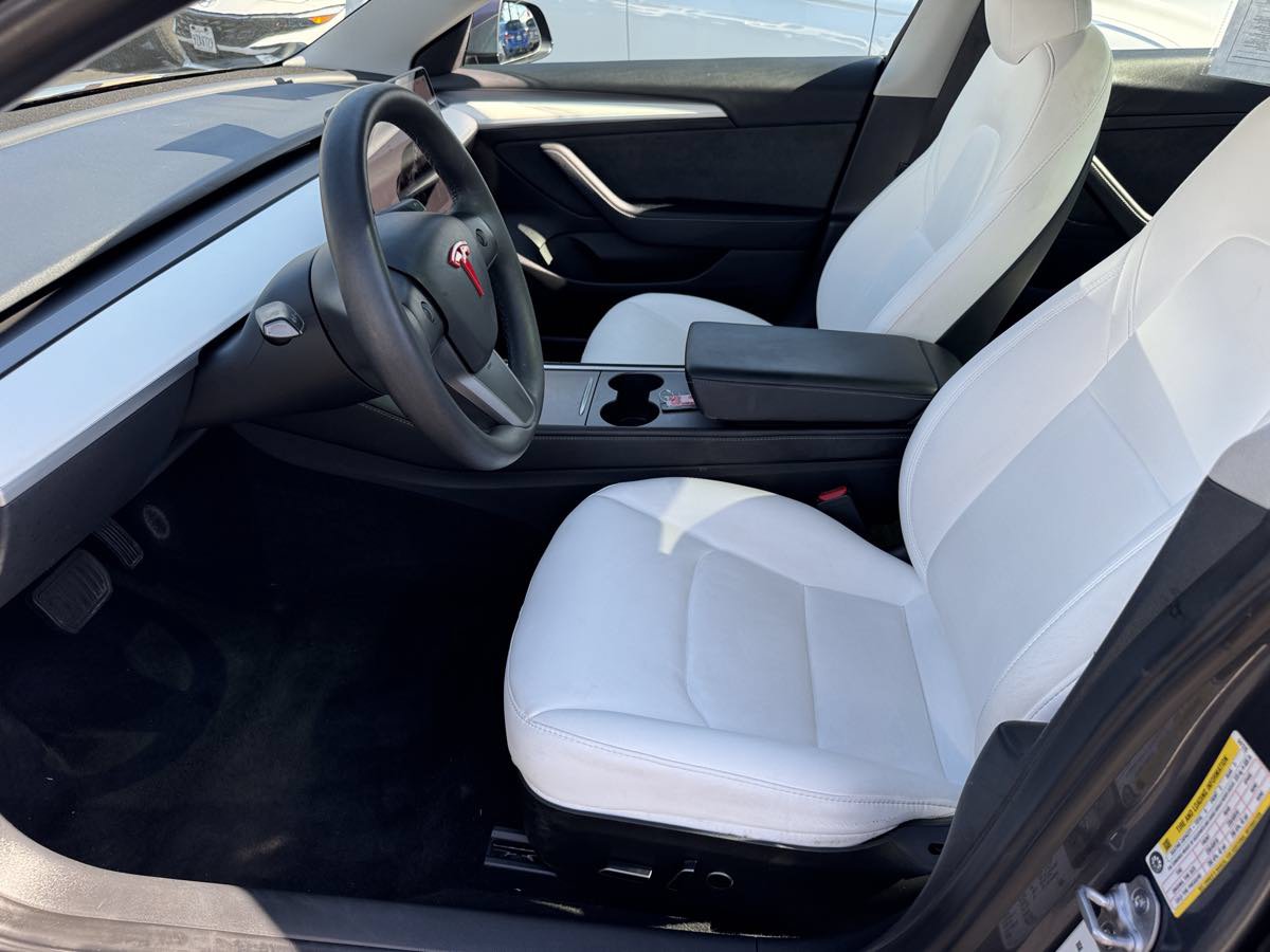 Used 2023 Tesla Model 3 Standard Range RWD image 28