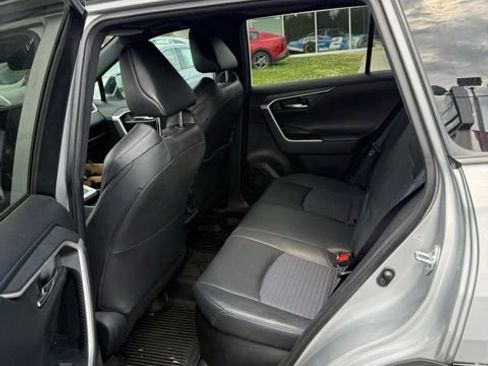 Used 2021 Toyota RAV4 XSE AWD/4WD image 8