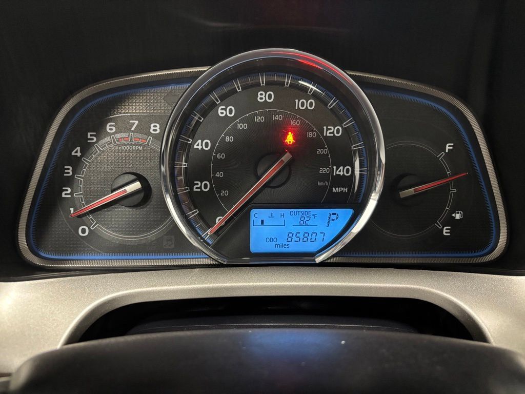 Used 2015 Toyota RAV4 Limited w/ Technology Package AWD/4WD image 23