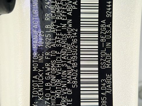 New 2025 Lexus ES 350 w/ Premium Package image 13