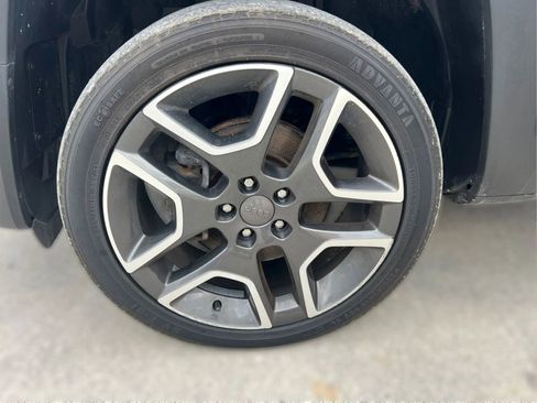 Used 2021 Jeep Renegade Sport image 14