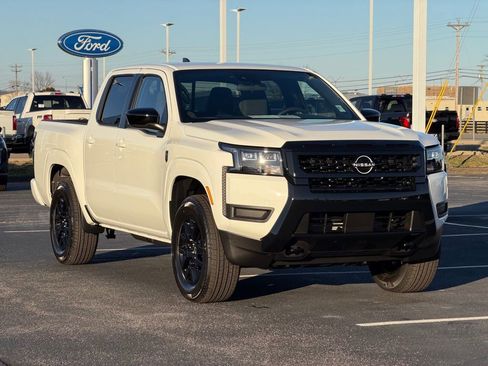 New 2026 Nissan Frontier SV w/ SV Convenience Package AWD/4WD image 2