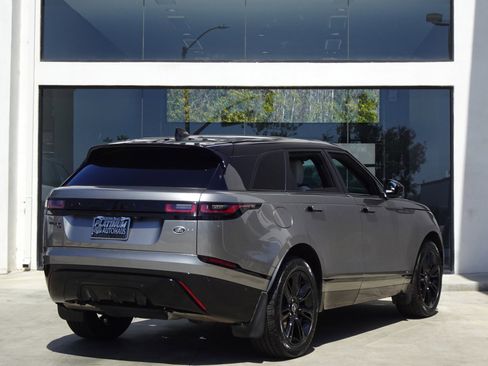 Used 2021 Land Rover Range Rover Velar R-Dynamic S image 7