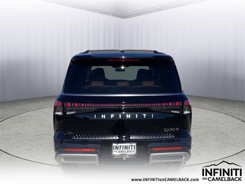 New 2026 INFINITI QX80 Luxe image 4