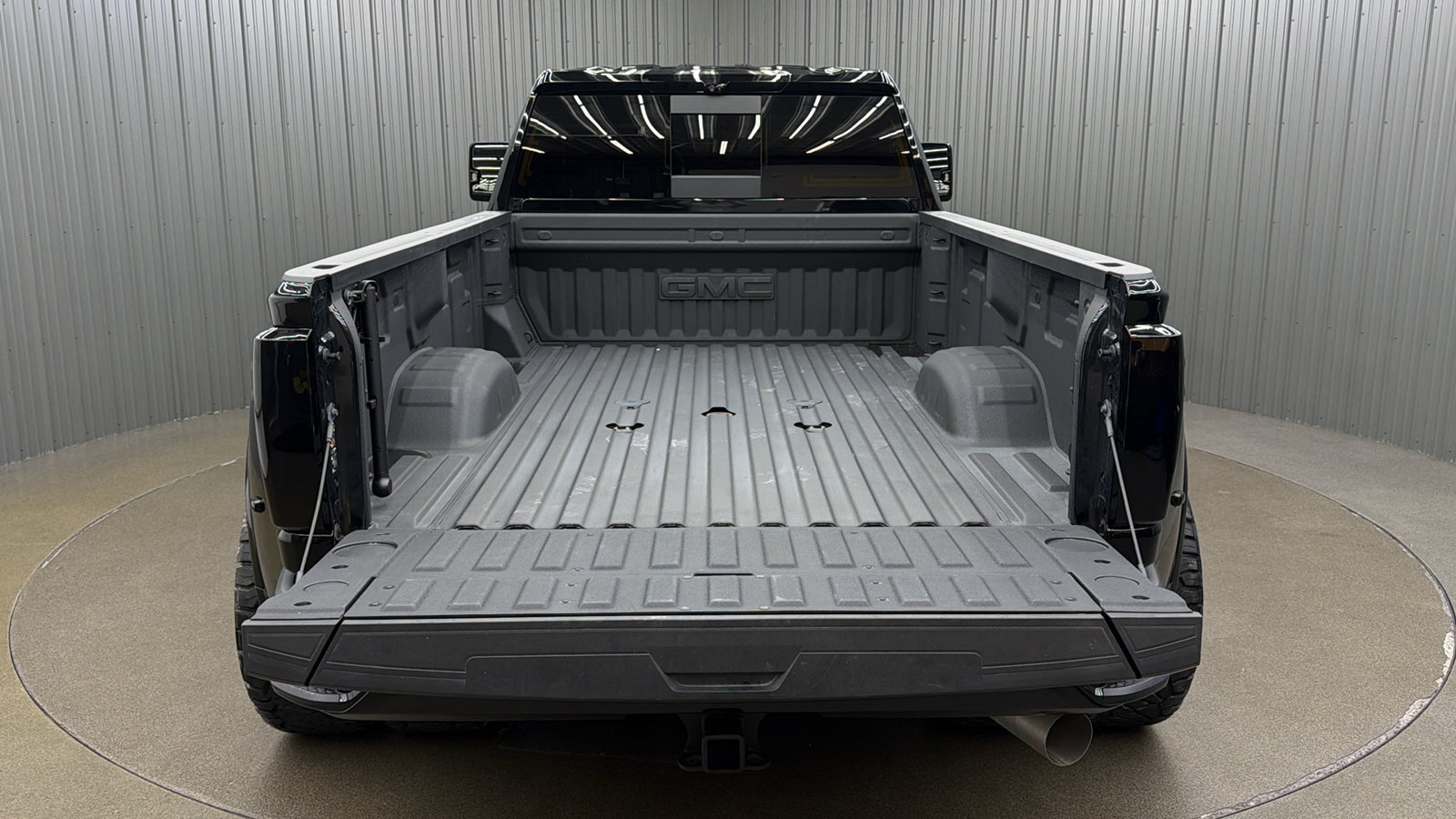 Used 2025 GMC Sierra 3500 Denali Ultimate AWD/4WD image 18