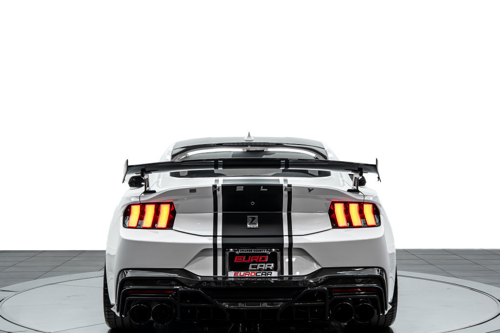Used 2025 Ford Mustang GT Premium w/ GT Performance Package RWD image 5