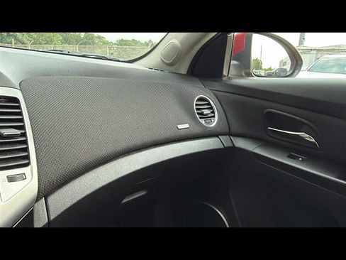 Used 2012 Chevrolet Cruze LT FWD image 16