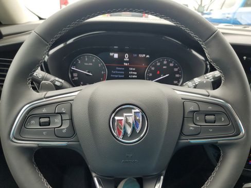 Certified 2023 Buick Envision Avenir image 16