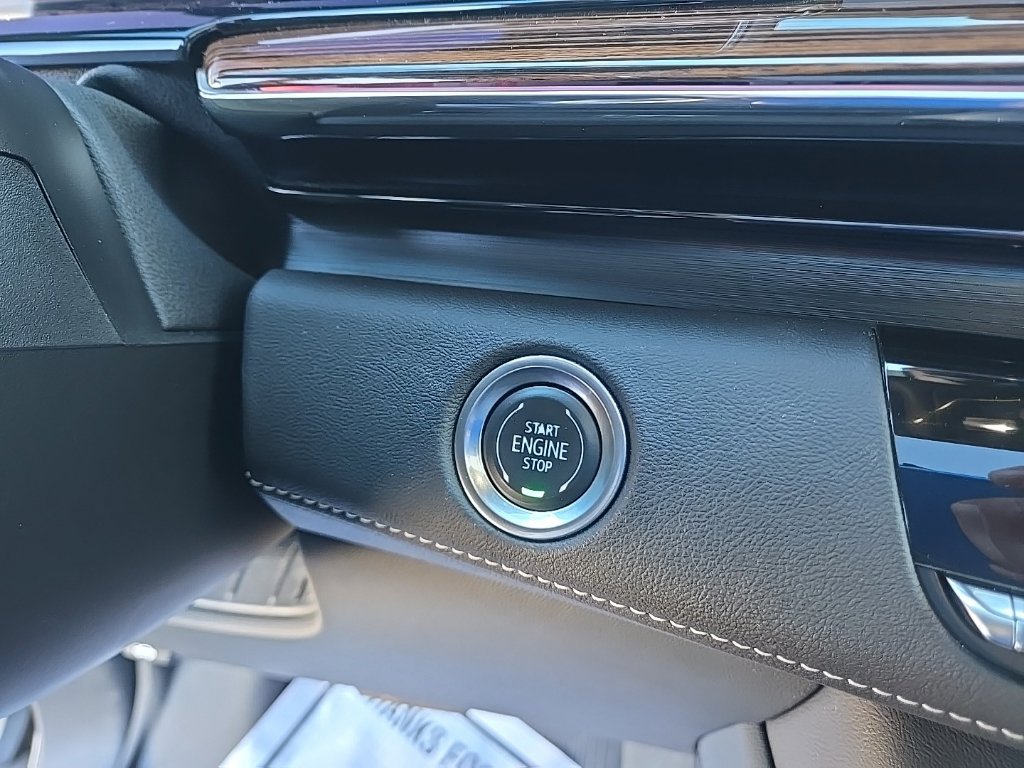 Certified 2024 Cadillac Escalade Premium Luxury AWD/4WD image 32