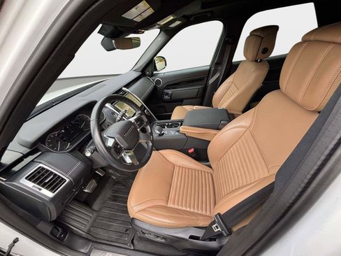 Used 2023 Land Rover Discovery S R-Dynamic image 17