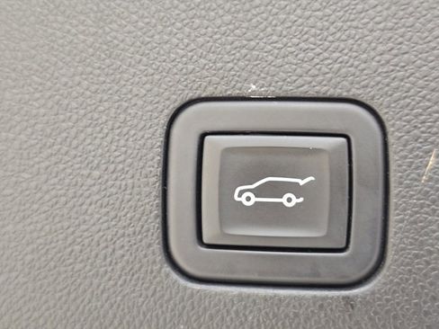 Used 2023 Cadillac Escalade Sport w/ LPO, ONYX Package image 38