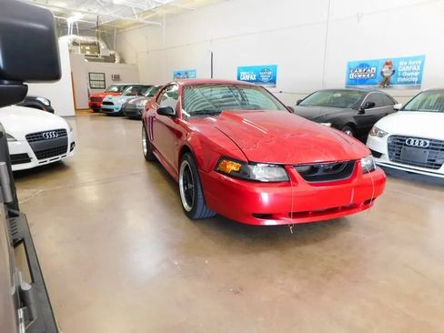 Used 2001 Ford Mustang GT RWD image 3