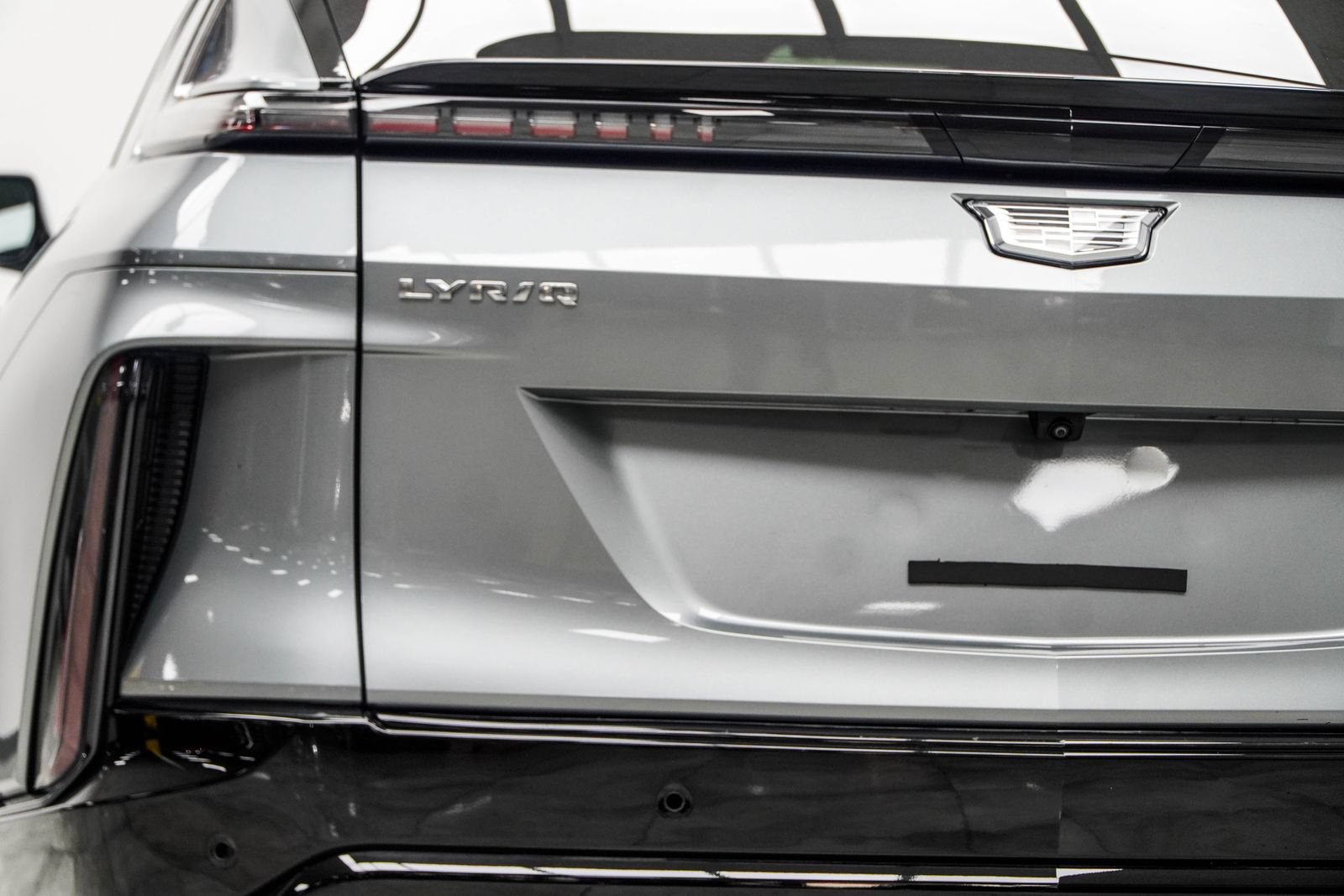 Used 2024 Cadillac Lyriq Sport RWD image 15
