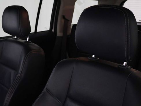 Used 2017 Jeep Patriot High Altitude AWD/4WD image 17