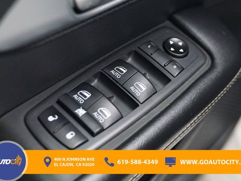 Used 2020 Chrysler Pacifica Touring-L Plus FWD image 19