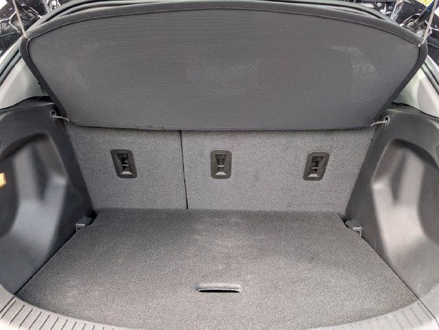 Used 2023 Chevrolet Bolt LT w/ Infotainment Package FWD image 10