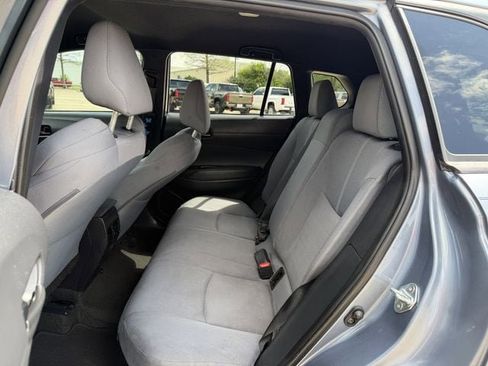 Used 2025 Toyota Corolla Cross AWD Hybrid image 26