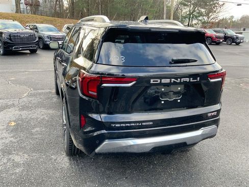 New 2026 GMC Terrain Denali w/ LPO, Floor Liner Package image 37