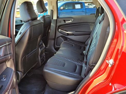 Used 2024 Ford Edge Titanium image 6