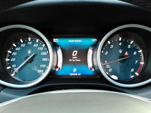 Used 2017 Maserati Ghibli RWD image 38