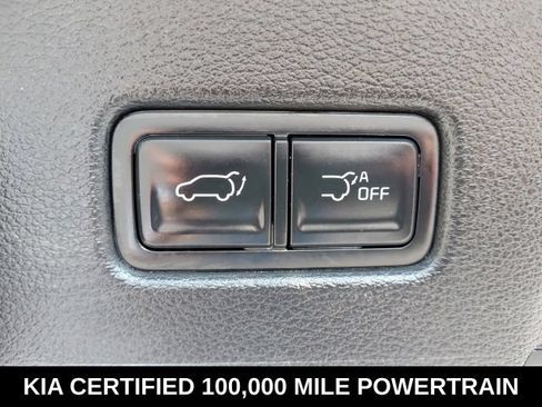 Certified 2024 Kia Telluride EX w/ EX Captain's Chair Package FWD image 33