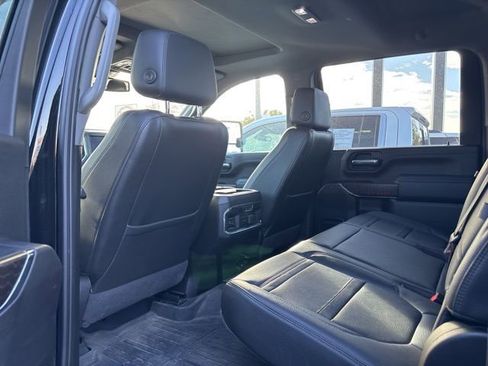 Used 2023 GMC Sierra 2500 Denali image 5