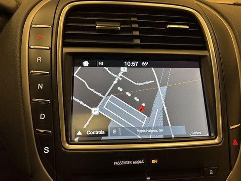 Used 2016 Lincoln MKX Reserve w/ Climate Package image 19