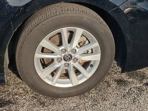 Used 2025 Toyota Camry LE image 11