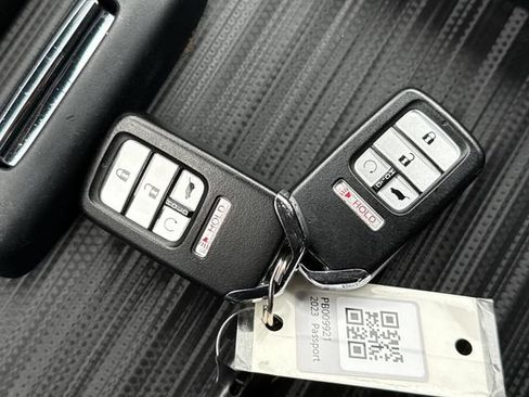 Used 2023 Honda Passport EX-L image 33