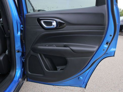 New 2026 Jeep Compass Limited w/ Limited Altitude Pack image 12