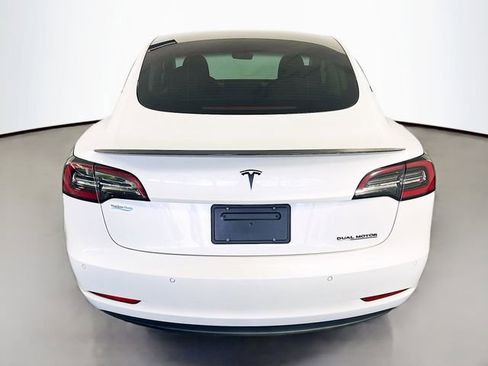 Used 2021 Tesla Model 3 Performance image 7