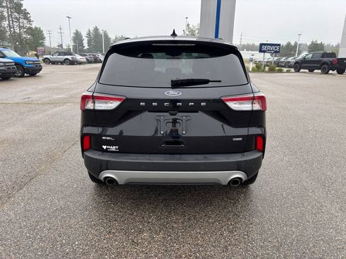 Used 2021 Ford Escape SEL w/ Technology Package FWD image 4