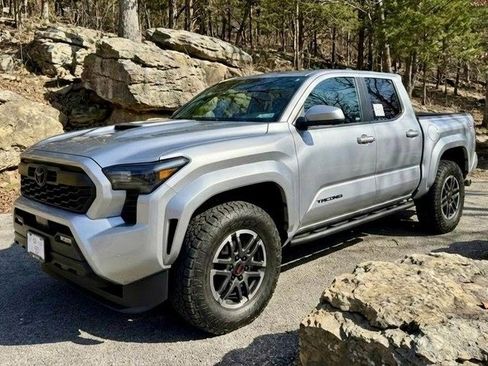 New 2026 Toyota Tacoma TRD Sport image 8