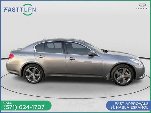 Used 2013 INFINITI G37 x w/ Premium Pkg image 7