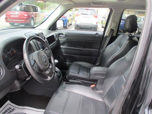 Used 2015 Jeep Patriot High Altitude image 11