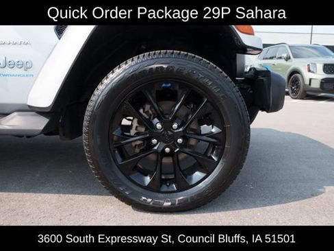 Used 2023 Jeep Wrangler Unlimited Sahara w/ Cold Weather Group AWD/4WD image 10