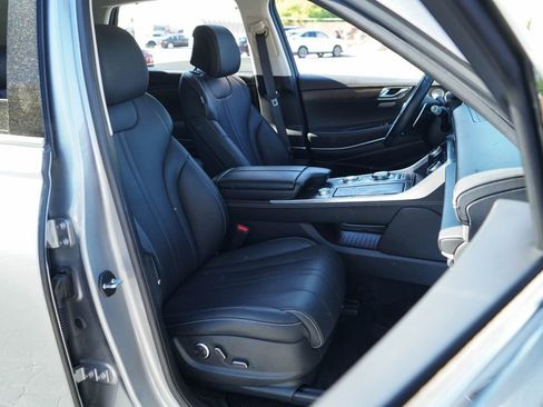 Used 2024 Genesis GV80 2.5T AWD/4WD image 34