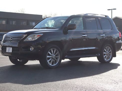 Used 2011 Lexus LX 570 4WD w/ Luxury Pkg image 11