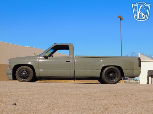 Used 1989 Chevrolet Silverado 3500 2WD Regular Cab image 32