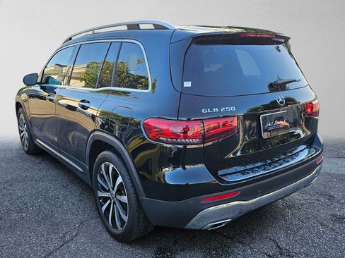 Certified 2023 Mercedes-Benz GLB 250 image 5