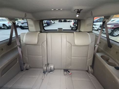 Used 2020 Chevrolet Suburban Premier image 14