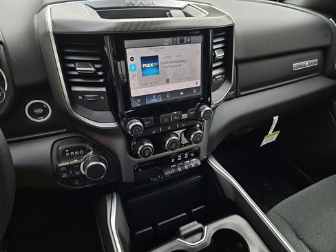New 2026 RAM 1500 4x4 Crew Cab image 16