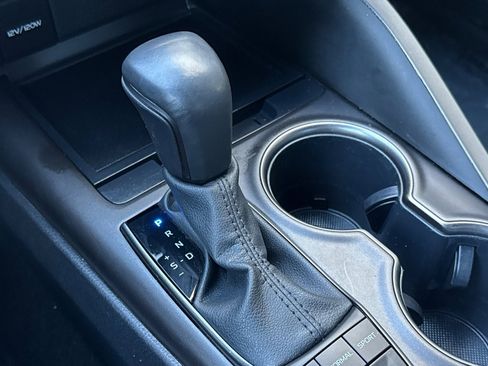 Used 2023 Toyota Camry SE image 27