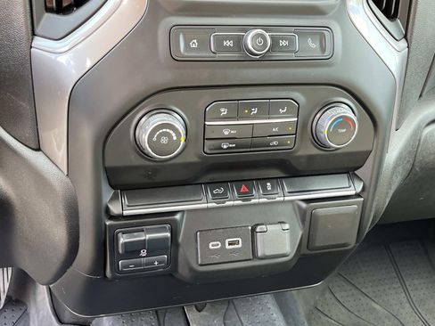 Used 2023 Chevrolet Silverado 2500 Custom w/ Custom Value Package image 29