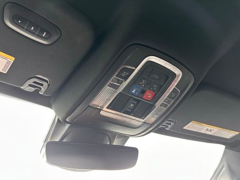 Used 2021 RAM 1500 Limited w/ Bed Utility Group image 24