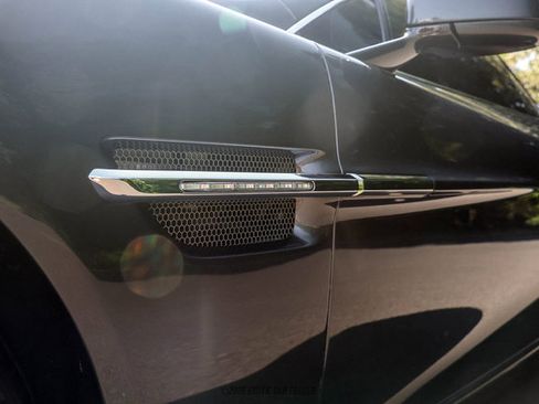 Used 2015 Aston Martin Vanquish Coupe RWD image 56