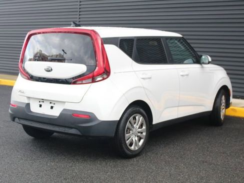 Used 2020 Kia Soul LX image 8