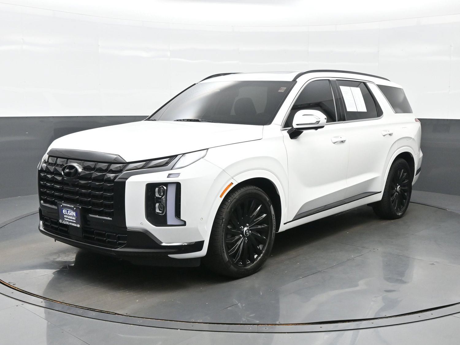 Certified 2024 Hyundai Palisade Calligraphy AWD/4WD image 2