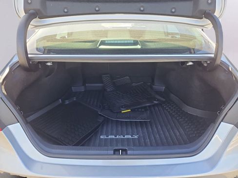 Used 2024 Toyota Camry SE image 25