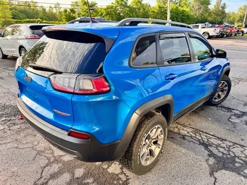Used 2020 Jeep Cherokee Trailhawk w/ Cold Weather Group AWD/4WD image 5